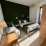 La Riviera 몬테카티니테르메